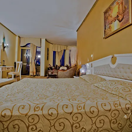 Imperial Palace Hotel 4*