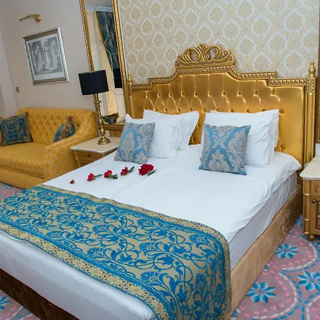 Отель Imperial Palace 4*