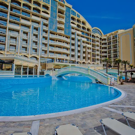 Imperial Palace סאני ביץ'