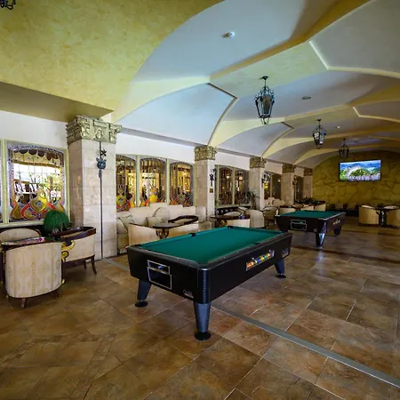 Hotel Imperial Palace