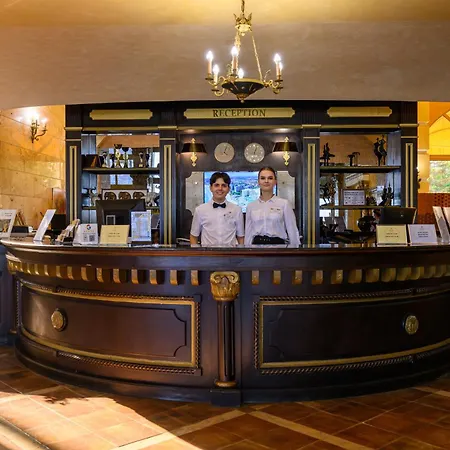 Hotel Imperial Palace