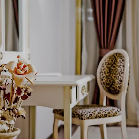 Imperial Palace Hotel 4*