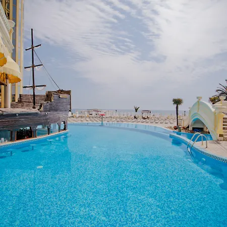 מלון Imperial Palace 5*