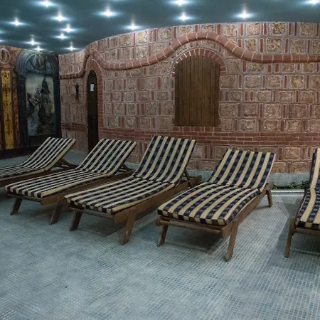 Imperial Palace מלון