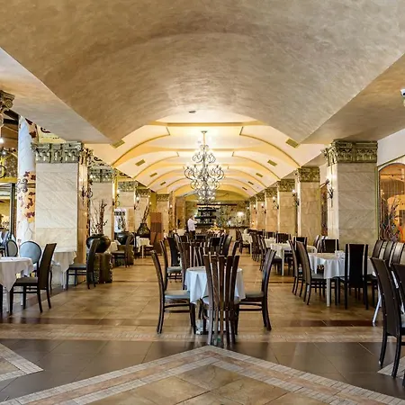 Hotell Imperial Palace 4*