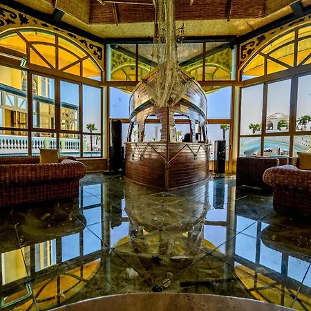 מלון Imperial Palace 5*