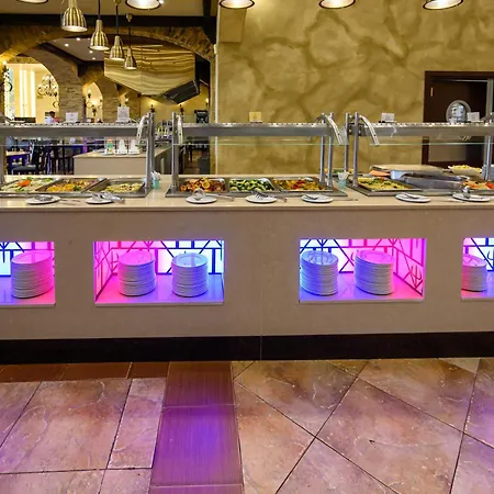 מלון Imperial Palace 5*