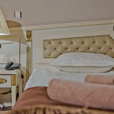 Imperial Palace Hotell 4*