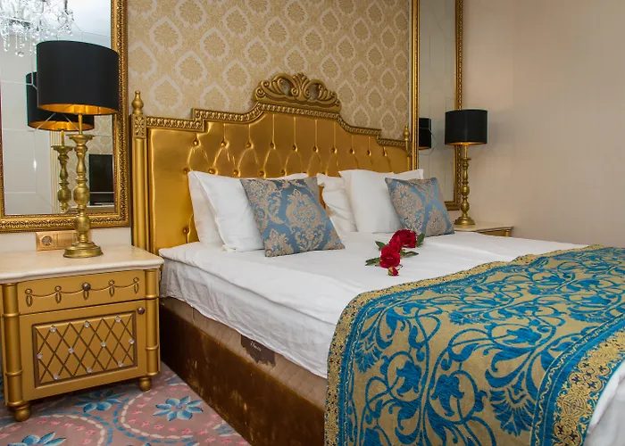 מלון Imperial Palace 4*