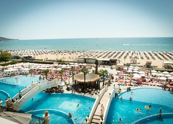 מלון Imperial Palace 4*