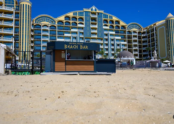 Imperial Palace מלון 4*