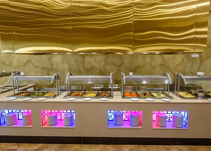 מלון Imperial Palace סאני ביץ'