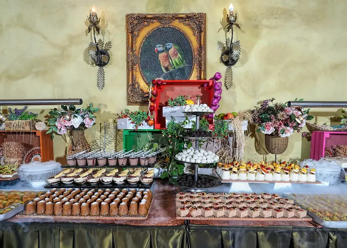 מלון Imperial Palace 4*